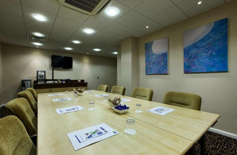 Express Town Centre By Ihg 3*