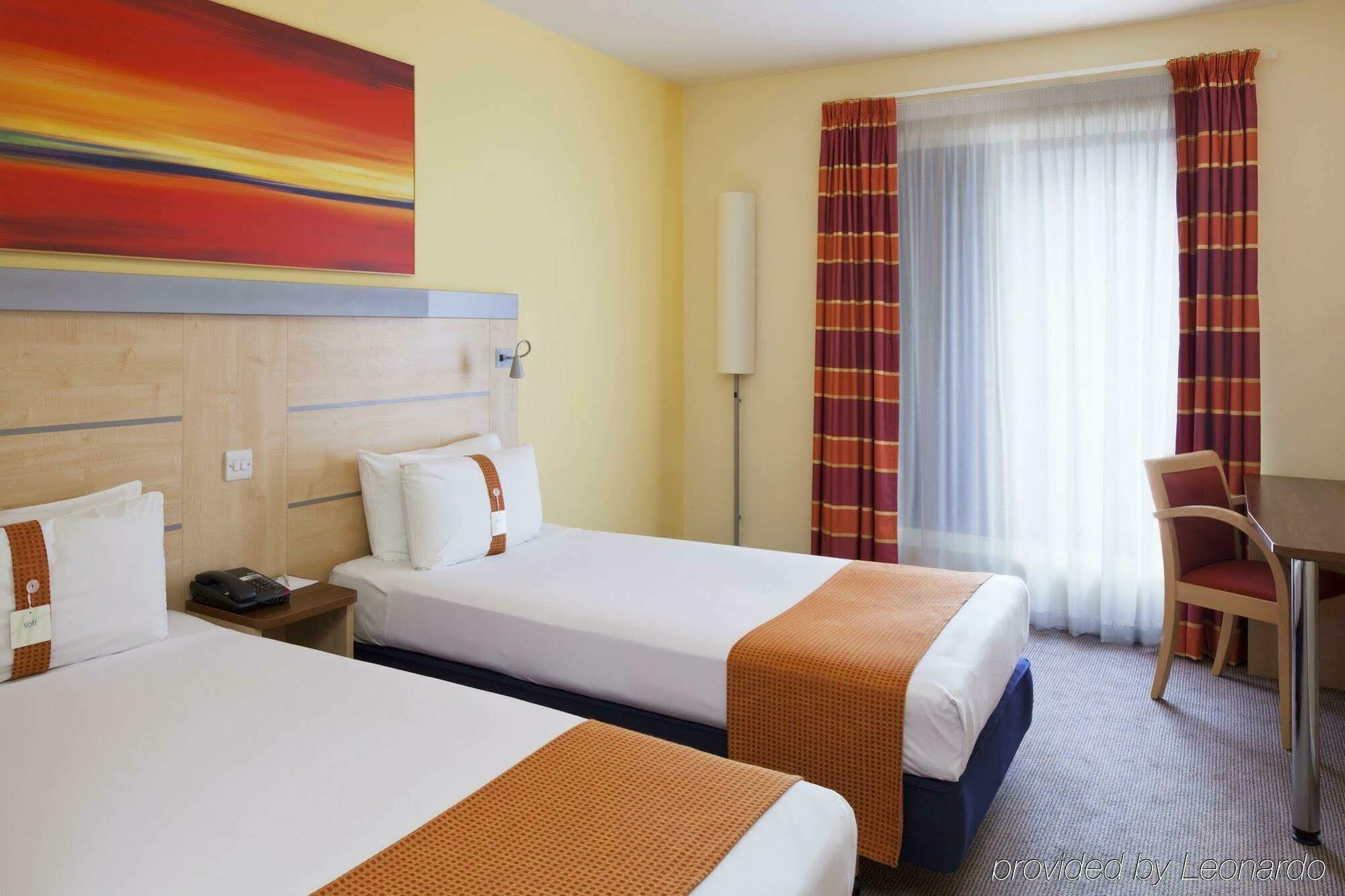 Express Town Centre By Ihg