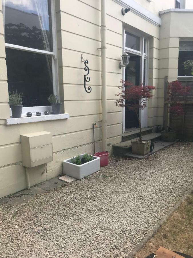 Homestay Bears Den *