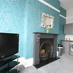 Albion Street Serviced Apartments