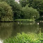 1560 By The Racecourse