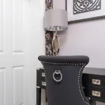 Wellington Square - By Luxury Apartments