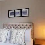 2 Bedroom High Street Duplex Apartment