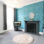 Central Serviced Apartments By Roomsbooked