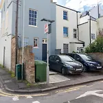 Beautiful 5-Bed Regency Home In Montpellier
