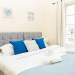 K Suites - Montpellier Apartments