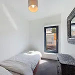 Hidden Gem Free Parking Wi -Fi Courtyard