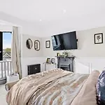 Victorian Town House Central Cheltenham