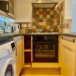 64 Bath Road - Ground Floor