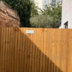 Hidden Gem Free Parking Wi -Fi Courtyard