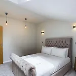 The Hideout King Bed/W Tv Free Parking