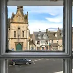 Howman House
