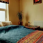 Racecourse Room In Cheltenham With Bathroom Access.