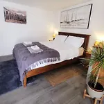 Luxury Cabin With Hot-Tub