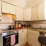 Luxury Apartment - 18 Lansdown Crescent
