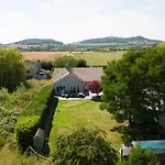 Magnificent 3-Bedroom Home With Swim Spa