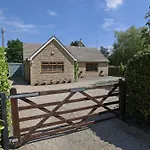Stunning 3 Bed 2 Bath Detached Village Home