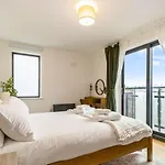 Central 1Bd With Free Underground Parking!