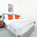 Cosy 1 Bedroom Apartment In Cheltenham Centre