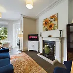 Belle Vue Regency King Size W Free Parking
