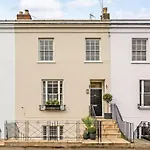 Beautiful Modern Central Flat