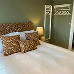 The Green Room - Room & En-Suite Only