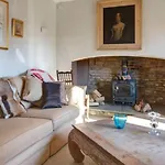 Tiesel & Truffles Cottages