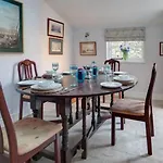 Tiesel & Truffles Cottages