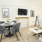 Fabulous 2 Bedroom Apartment In Cheltenham Centre