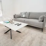 Stunning 1 Bedroom Apartment In Cheltenham Centre