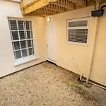 Fabulous 1 Bedroom Apartment In Cheltenham Centre