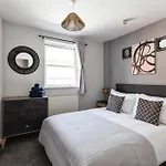 Cosy Flat In Central Cheltenham