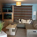 Spacious Cheltenham Flat With Free Allocated Parking