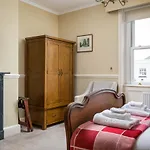 Crossways Guest House