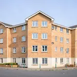 Lloyd Close Cheltenham - Close To Town Centre & Gchq