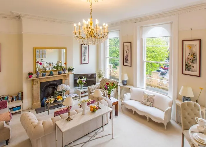 Flat 3, 6 Lypiatt Terrace Cheltenham Gloucestershire Gl50 2Sx