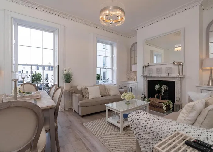 Gloucester Place Townhouse And Apartment Hot Tub!