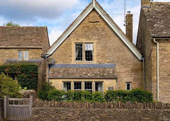Pass The Keys Delightful 4 Bedroom Cotswold Character Cottage