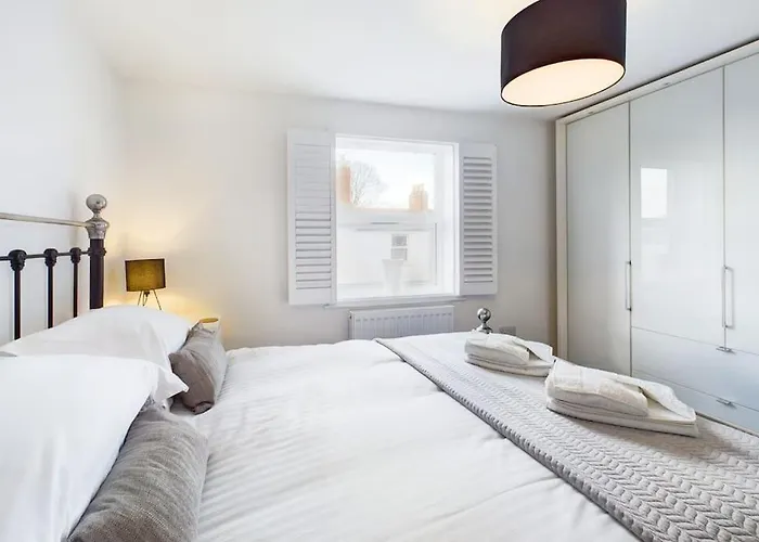 The Snug Central Cosy Good Wi-Fi