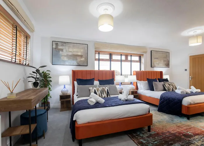 Stunning 3 Bed 2 Bath Detached Village Home
