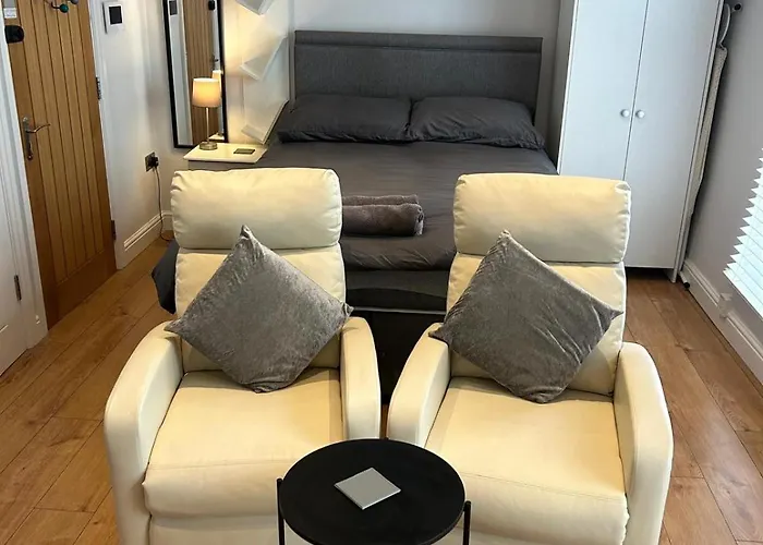 Jaskar Studio 2