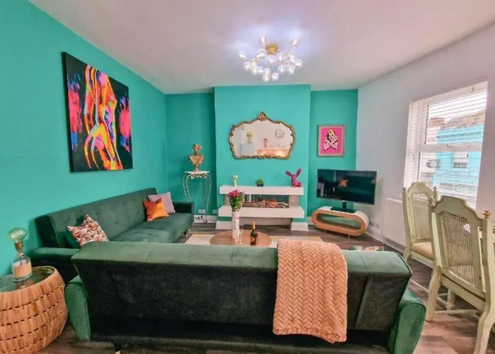 Eclectic 1Bd In The Heart Of Cheltenham!