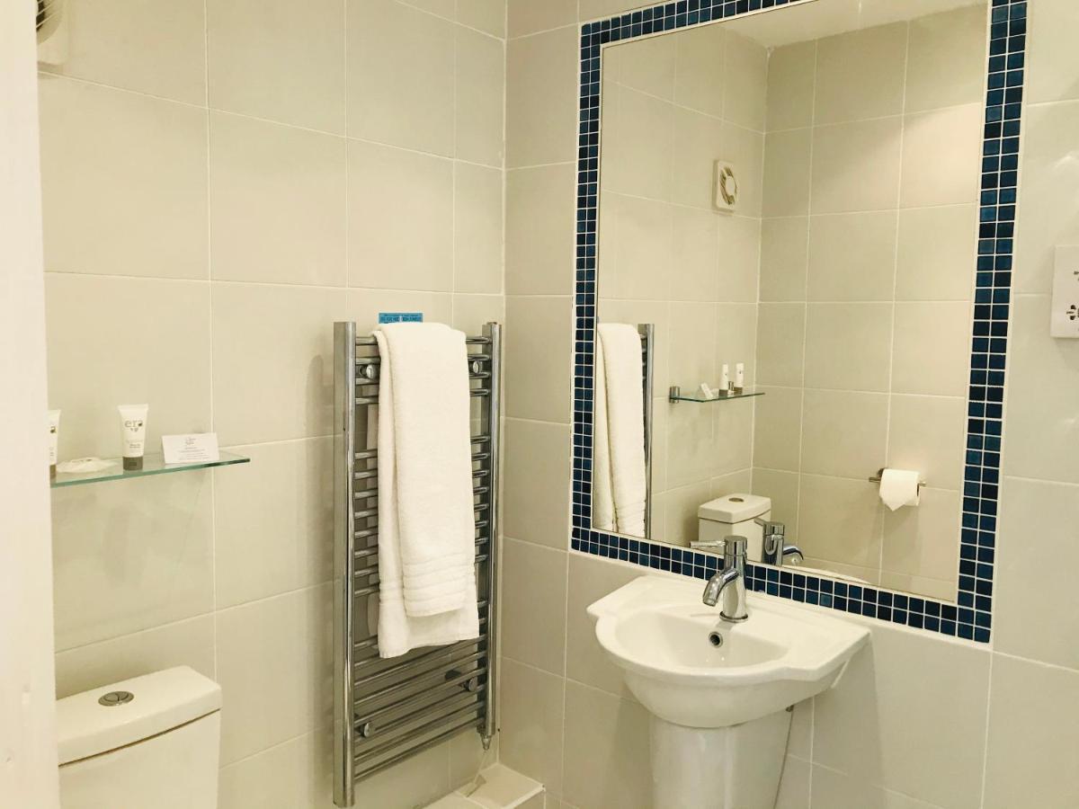Clarence Court Hotel Cheltenham