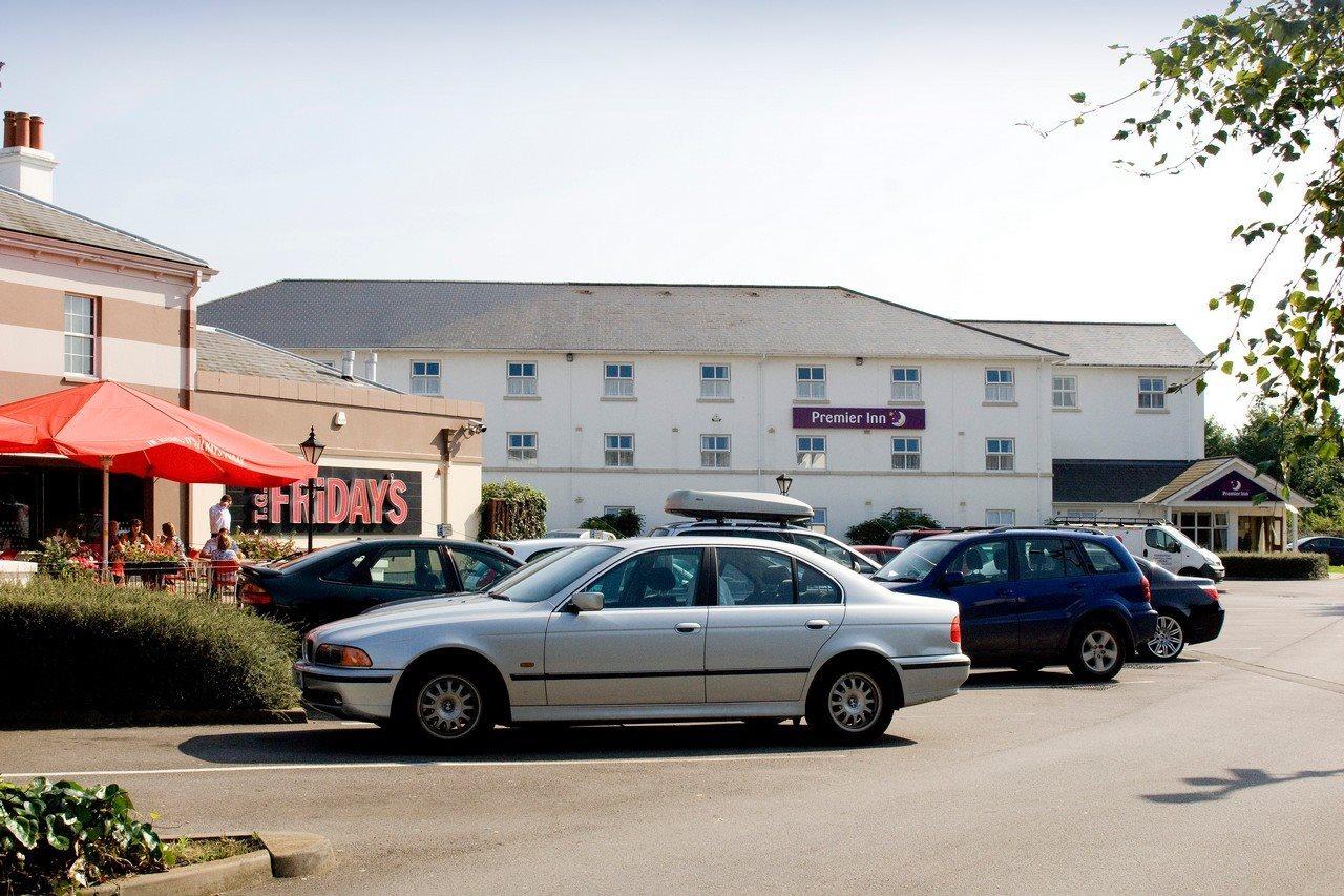 Premier Hotel