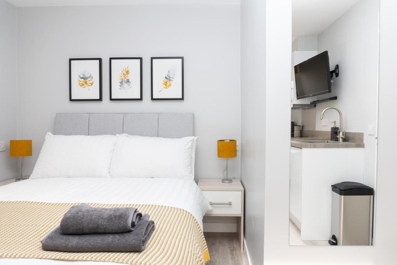 Apartment Court *