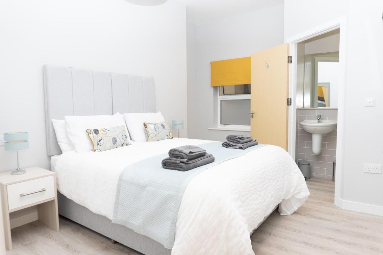 Apartment Court *