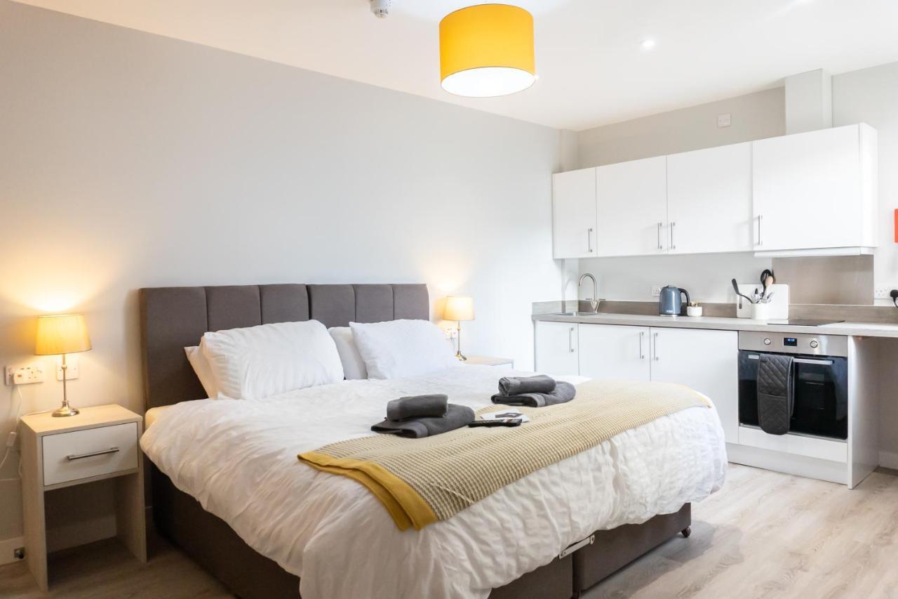 Apartment Court