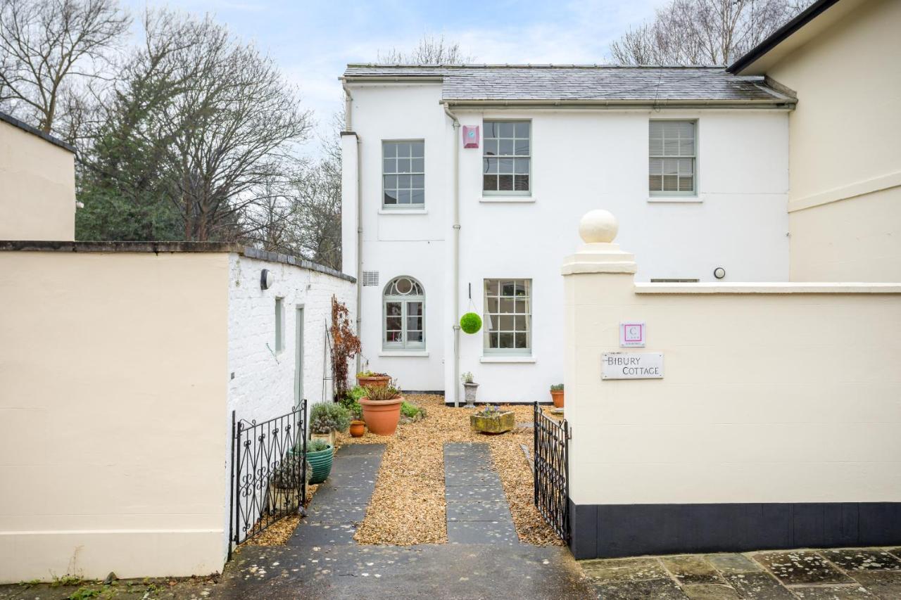 Gorgeous - With Parking Holiday home *