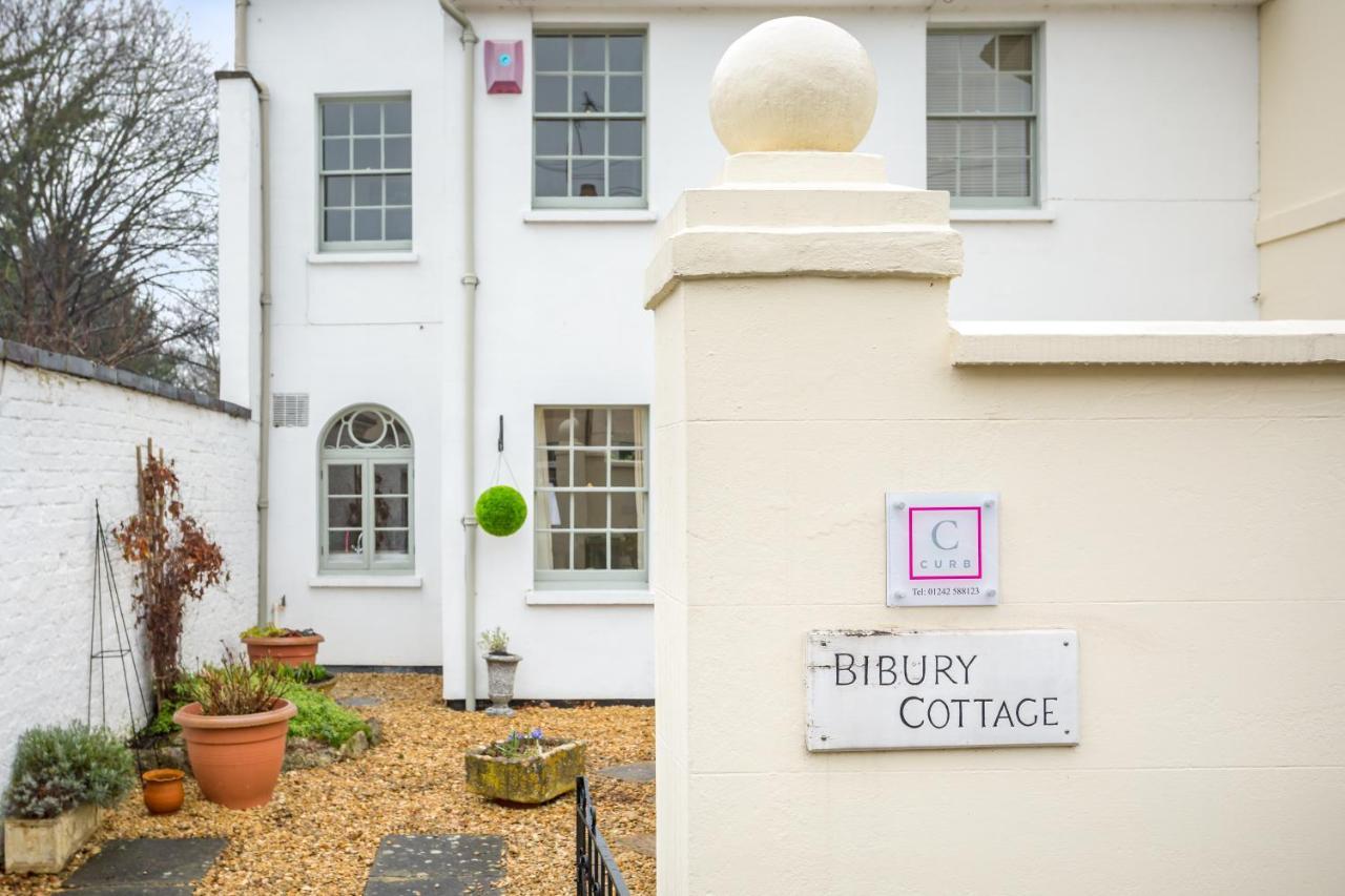 Gorgeous - With Parking Holiday home Cheltenham