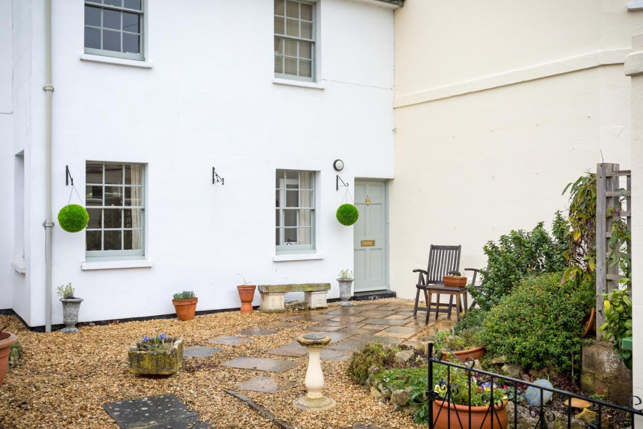 Holiday home Gorgeous - With Parking Cheltenham